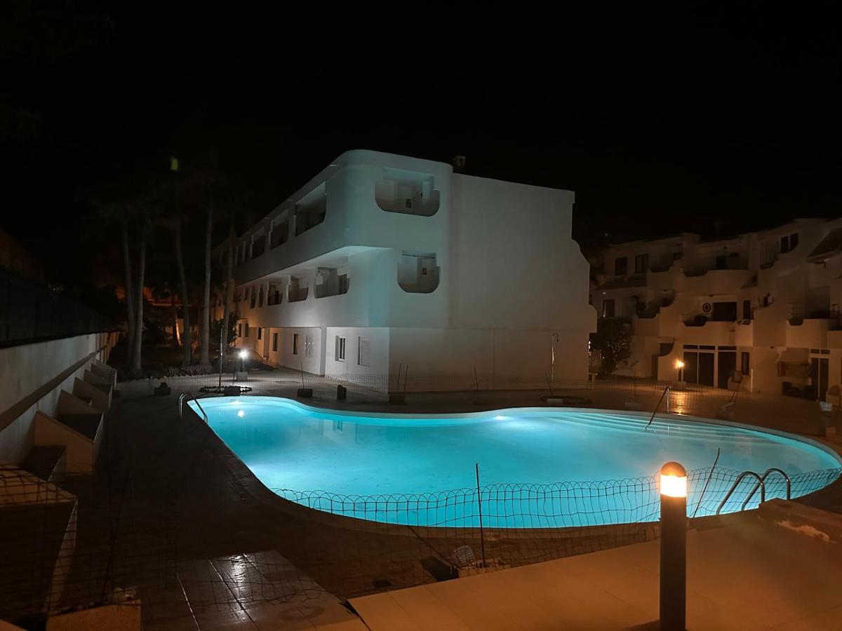 Ocean Sunrise Apartamento Costa De Antigua Exterior foto